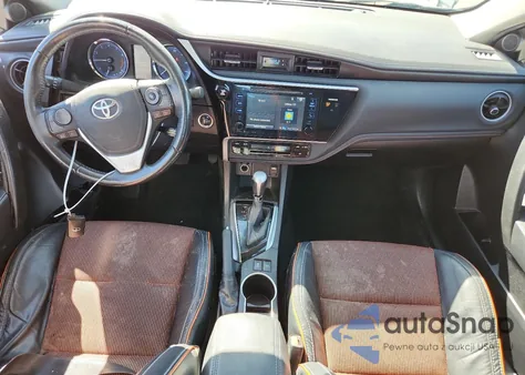 2017 Toyota Corolla L z USA, uszkodzony, nr VIN 5YFBURHE2HP595386